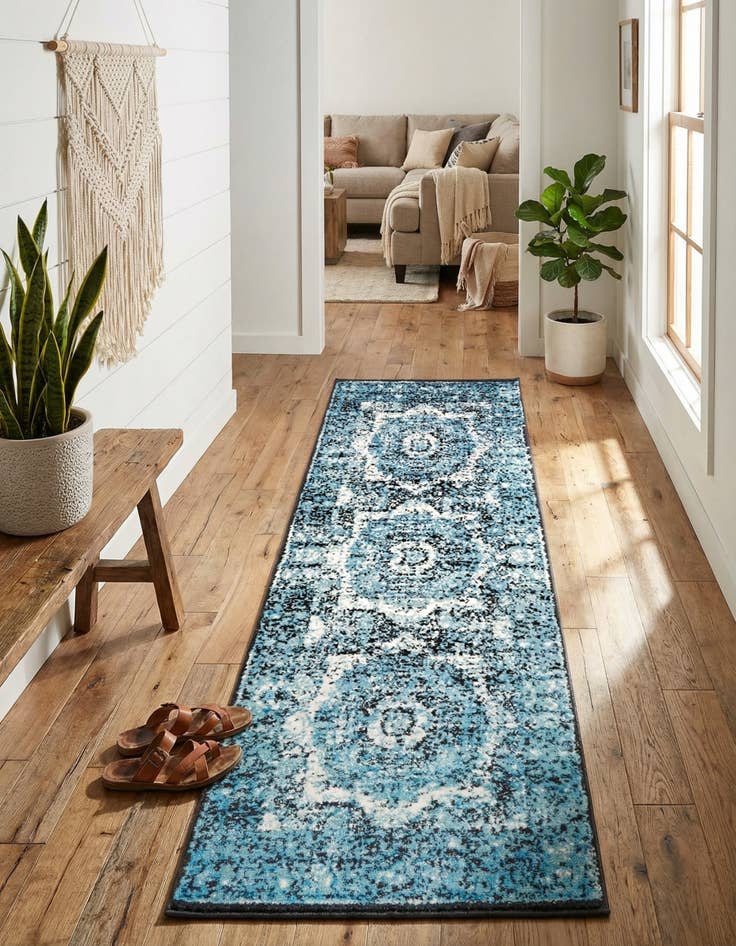 Detail image of 2' x 6' Istanbul Runner Rug