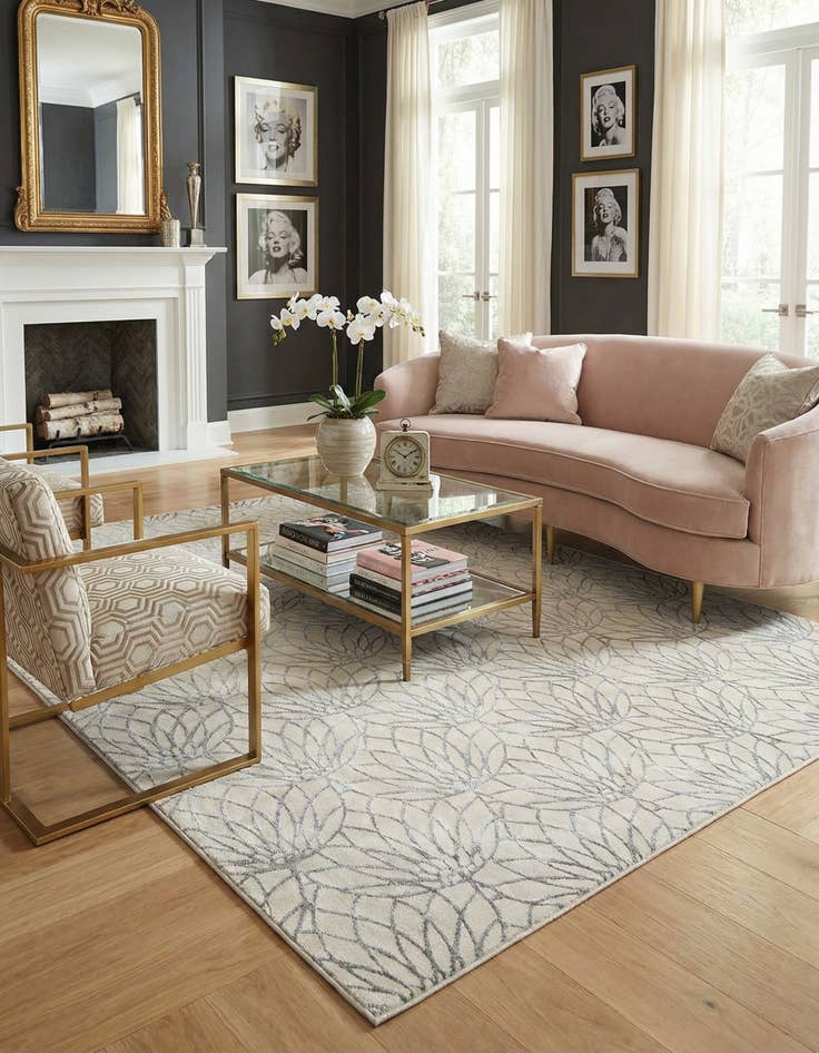 Detail image of 7' 10 x 10' Marilyn Monroe&trade; Glam Dahlia Rug