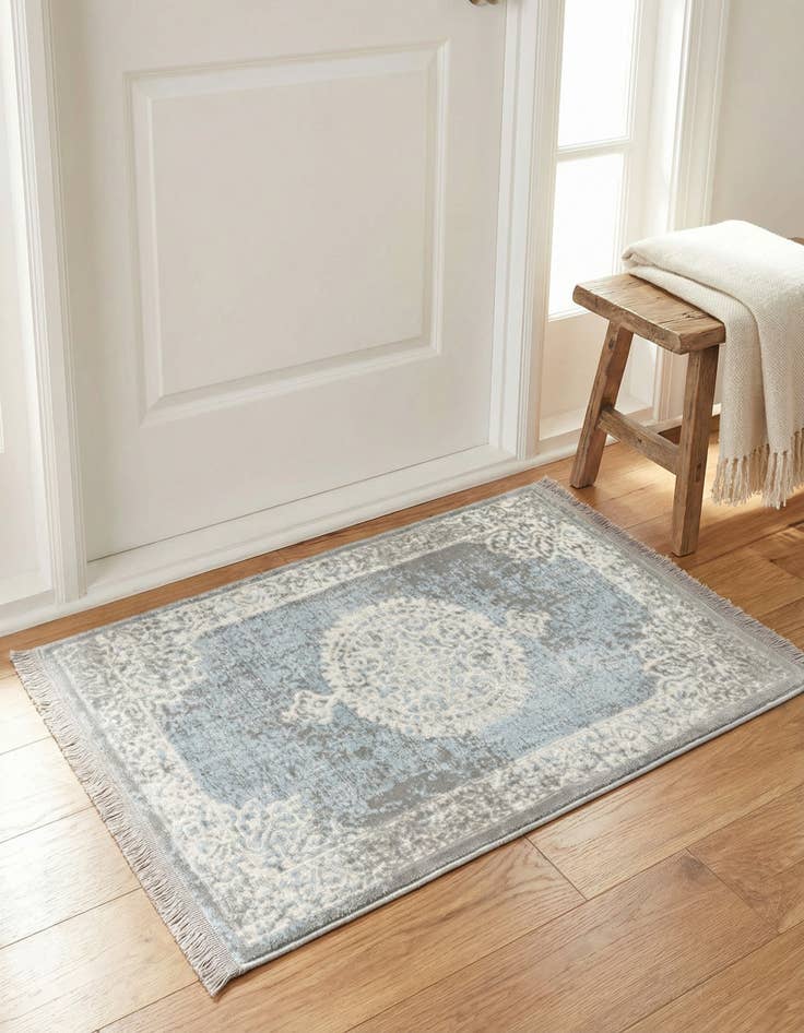 Detail image of 2' x 3' New Vintage Rug