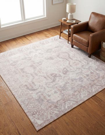 7' 6 x 7' 6 Washable Timeless Square Rug