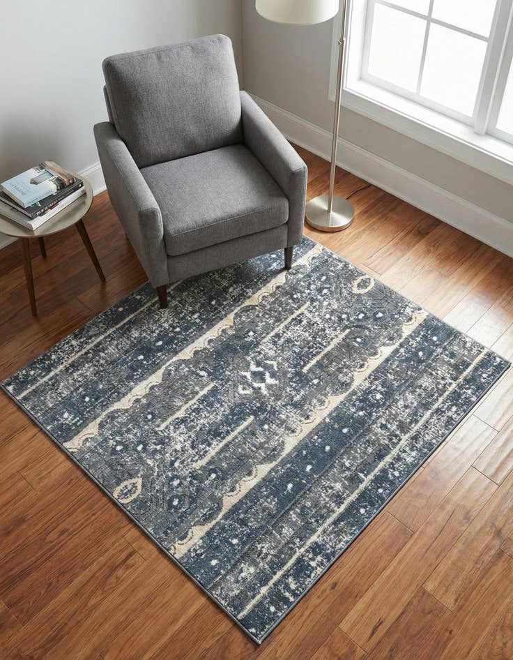 Detail image of 4' x 4' Oregon Square Rug