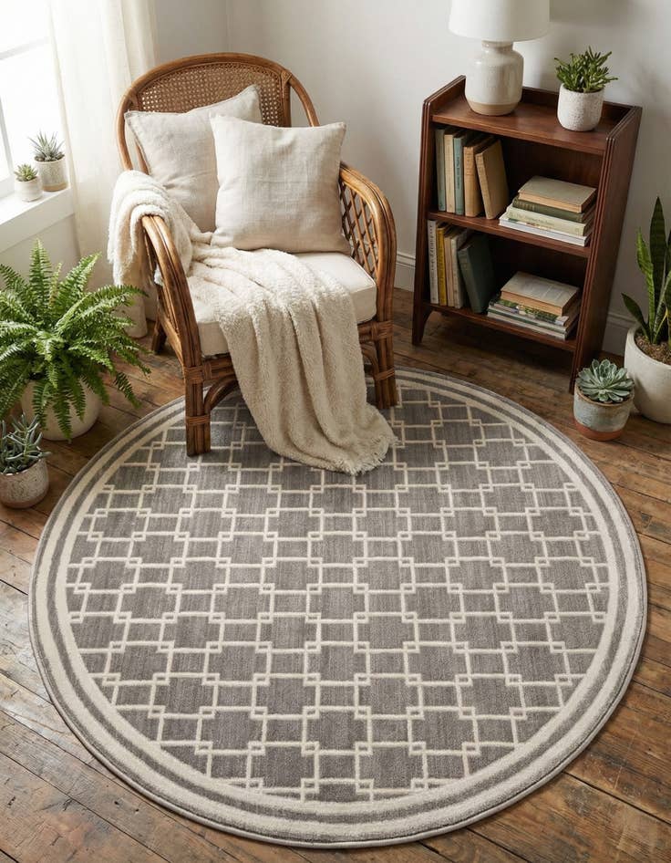 Detail image of Jill Zarin 4' x 4' Metropolitan Uptown Round Rug