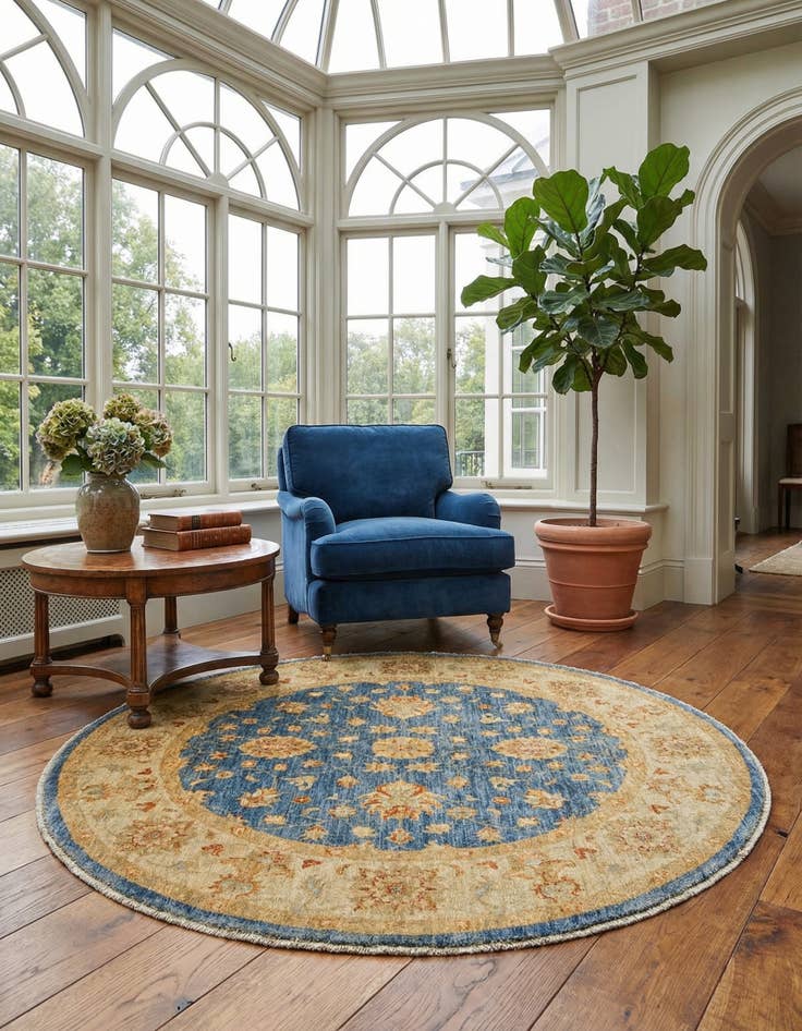 Detail image of 4' 10 x 4' 10 Kaizar Wool Round Rug