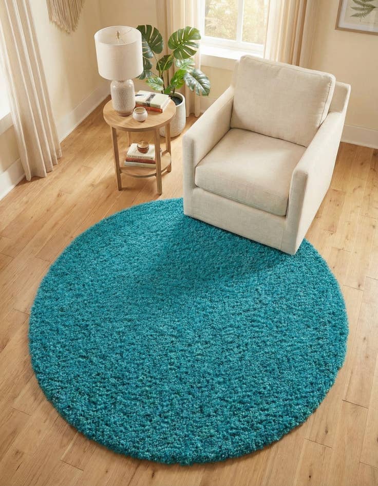 Detail image of 4' x 4' Solid Shag Round Rug