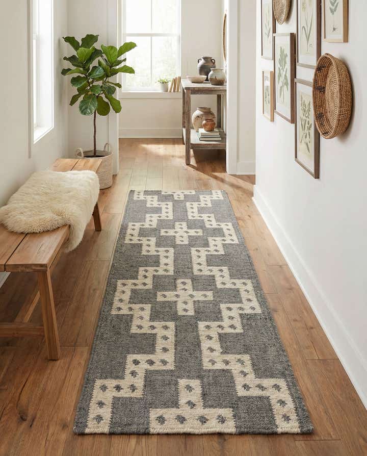 2' x 6' 1 Hand Woven Kilim Wool Runner Rug