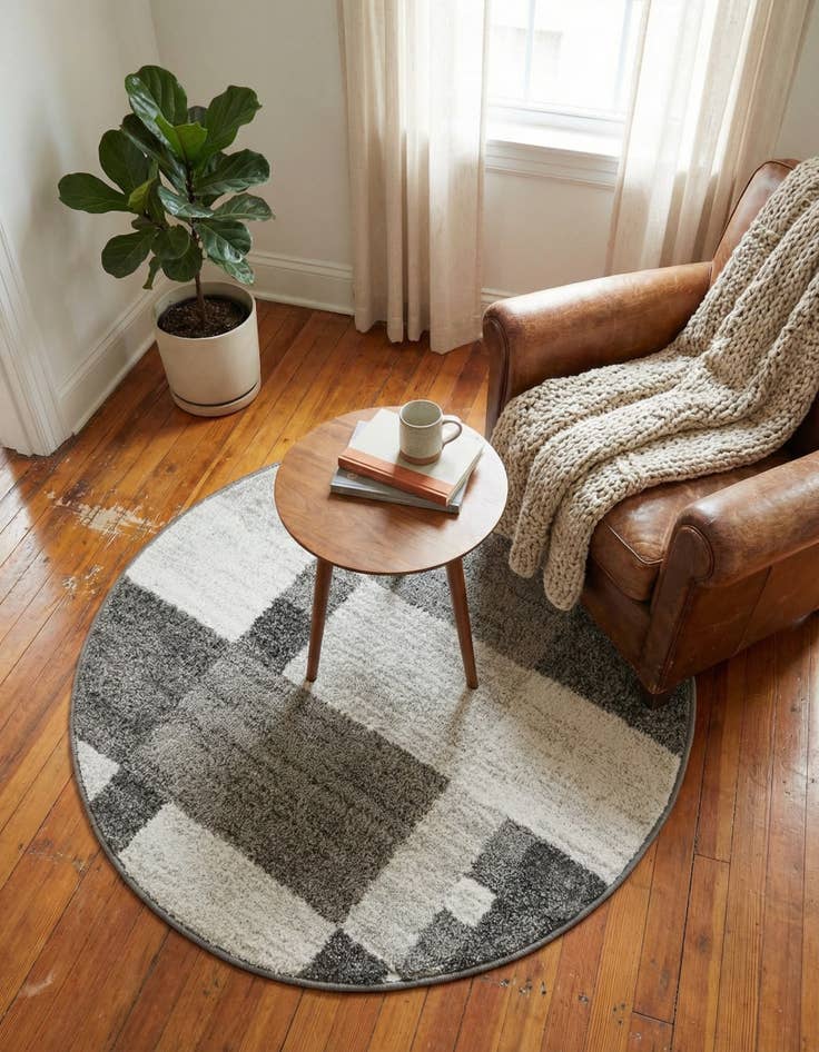 Detail image of 3' x 3' Harvest Round Rug