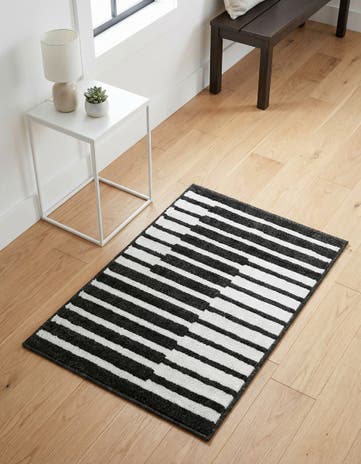 Black Oslo Rug