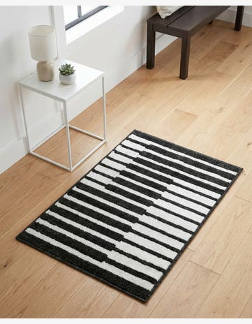 Black Oslo Rug