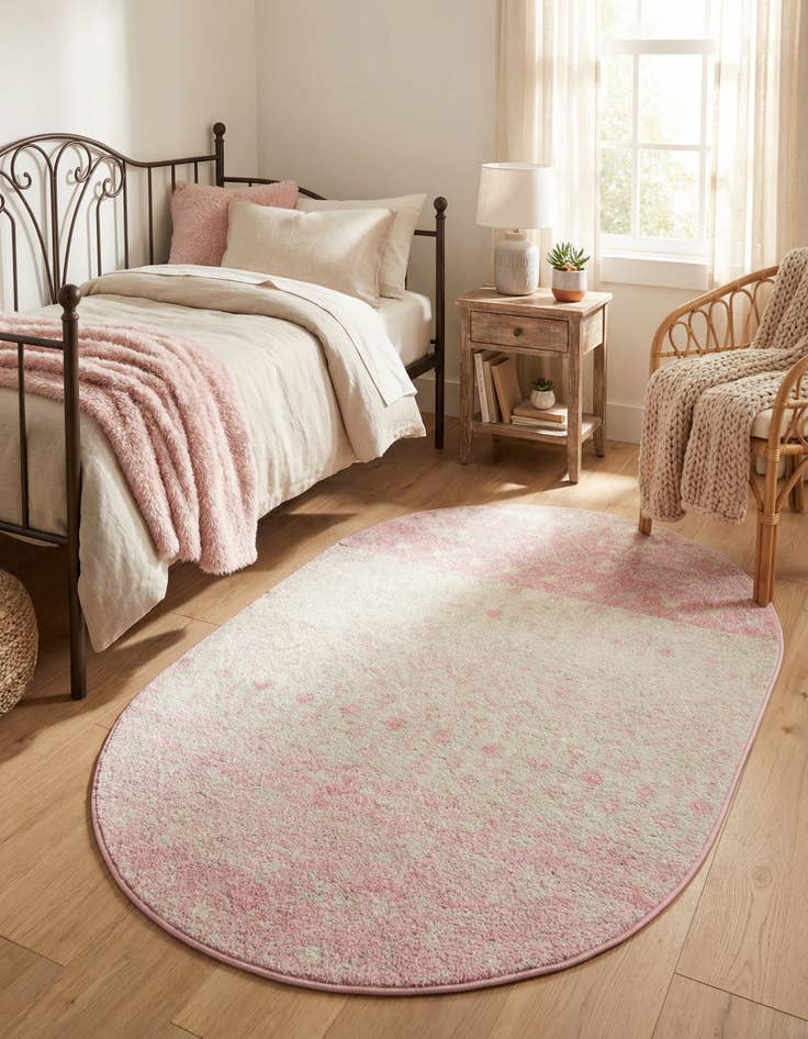 Detail image of 4' x 6' Moroccan Trellis Oval Rug