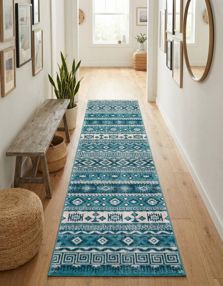 Detail image of 2' 7 x 10' Lucerne Runner Rug