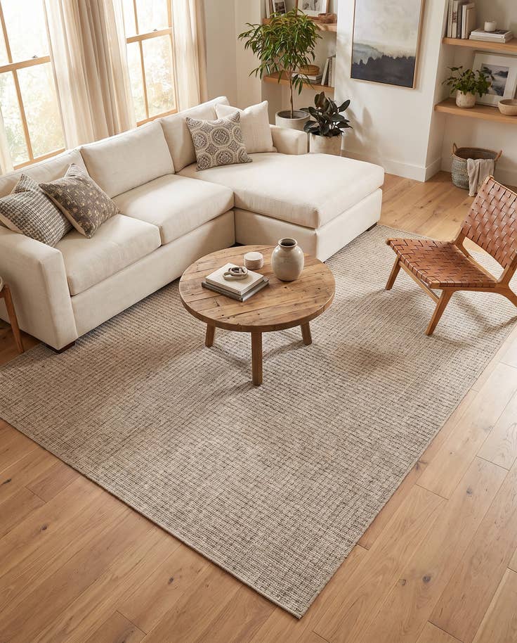 Detail image of 7' 10 x 10' Easy-Clean Checkered Indoor / Outdoor Rug