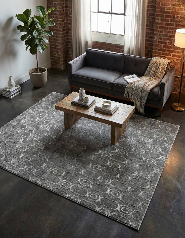 Detail image of 6' x 9' Vogue Geo Rug