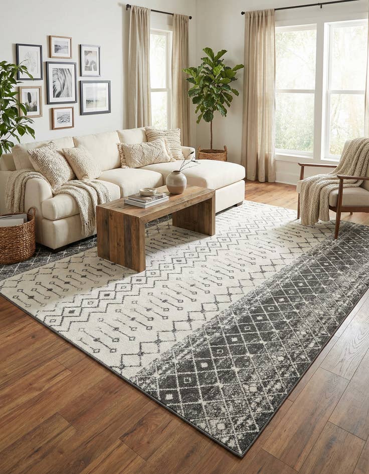 Detail image of 10' 8 x 14' Moroccan Trellis Rug