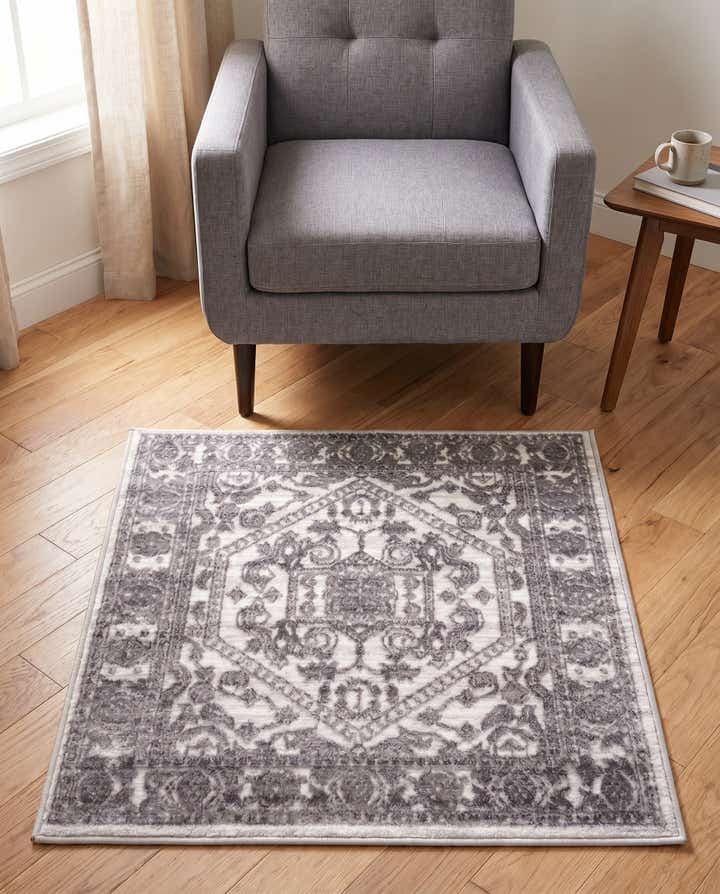 3' 3 x 3' 3 Boston Square Rug