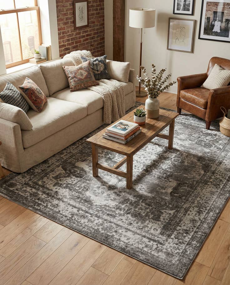 Detail image of 7' x 10' Monaco Rug