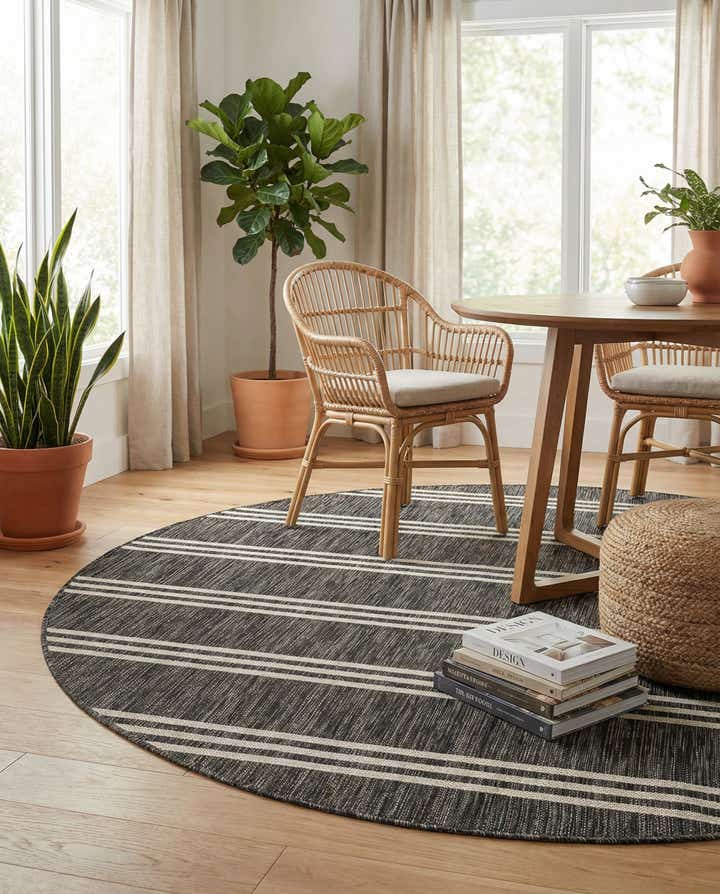 6' x 6' Easy-Clean Jill Zarin Anguilla Indoor / Outdoor Round Rug