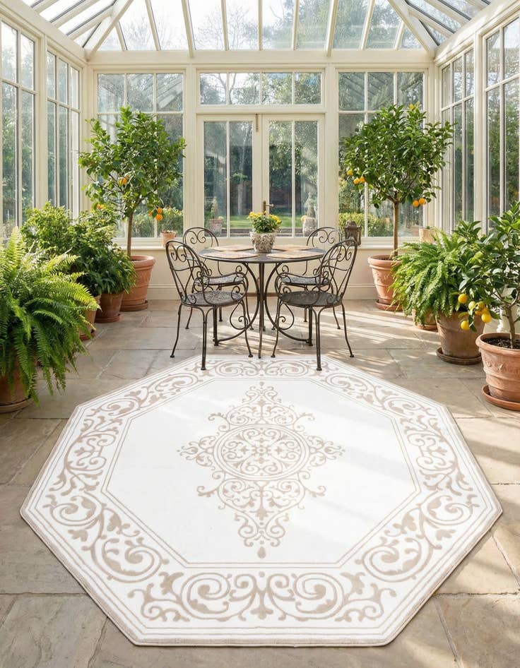 Detail image of 7' 10 x 7' 10 Hermitage Octagon Rug