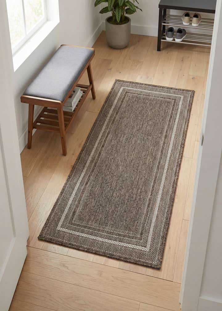 2' x 4' Easy-Clean Border Indoor / Outdoor Runner Rug