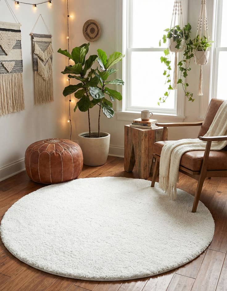 Detail image of  5' 3 x 5' 3 Jill Zarin Shaggy Chic Round Rug