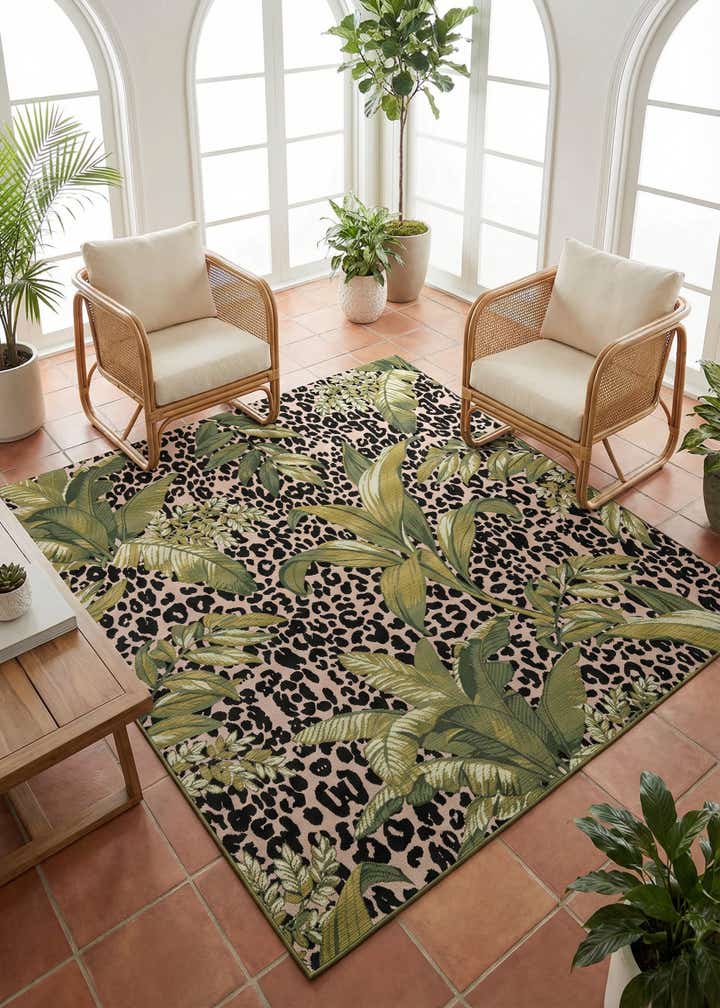 7' 10 x 7' 10 Easy-Clean Botanical Indoor / Outdoor Square Rug