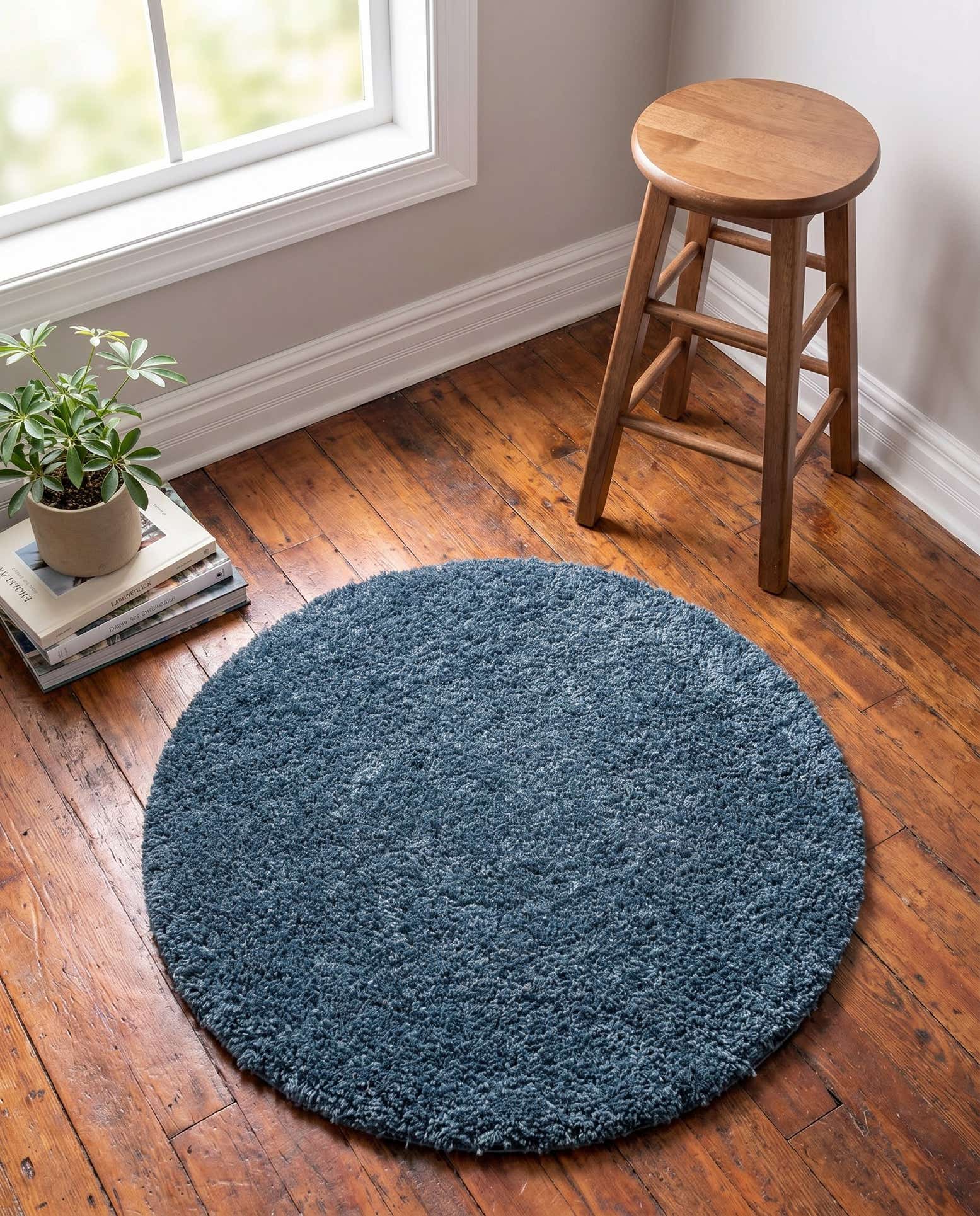 2' x 2' Zermatt Shag Round Rug