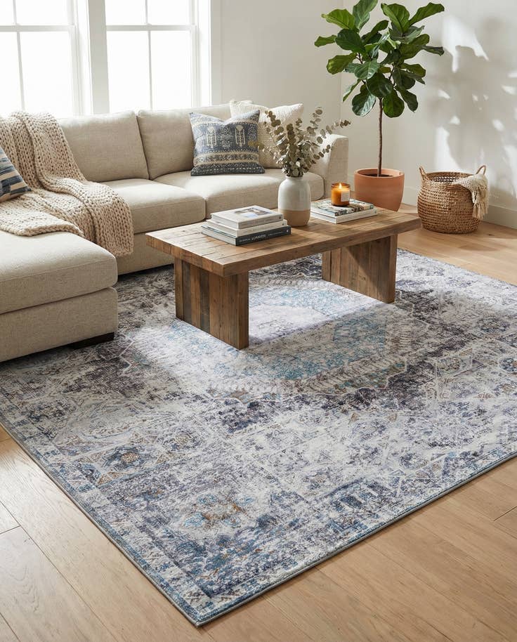 Detail image of 7' 10 x 7' 10 Yara Square Rug