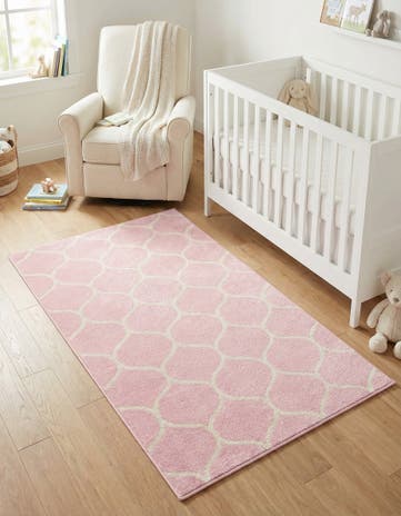 3' x 5' 3 Lattice Frieze Rug