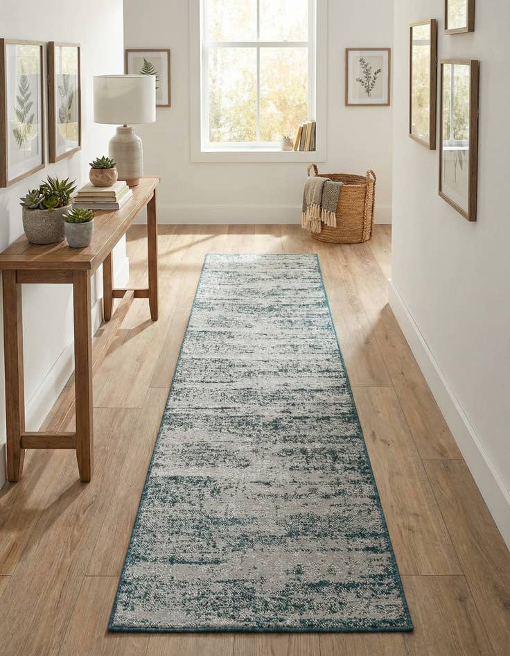 Detail image of 2' 7 x 12' Easy-Clean Modern Indoor / Outdoor Runner Rug