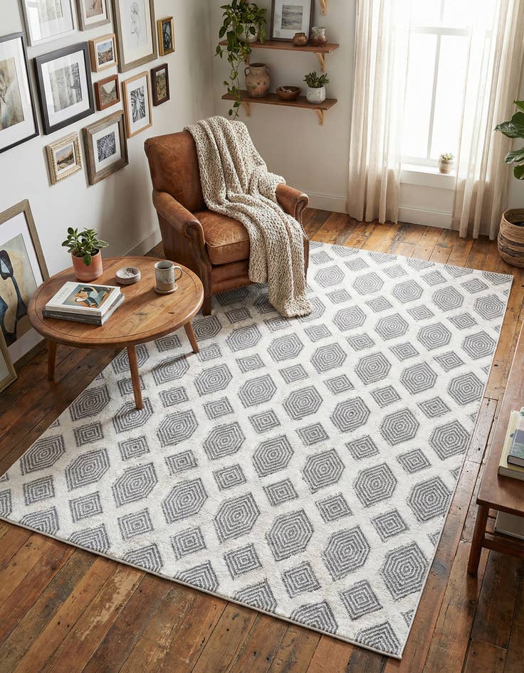 Detail image of 5' 3 x 8' Sabrina Soto Casa Havana Rug