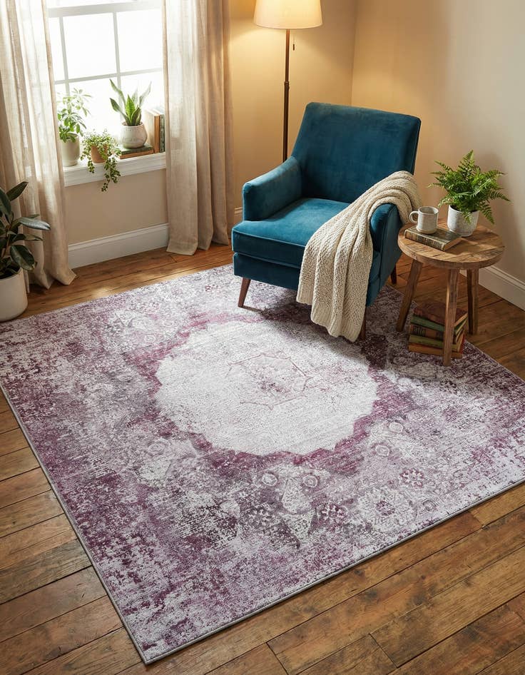 Detail image of 5' x 5' Washable Yara Square Rug