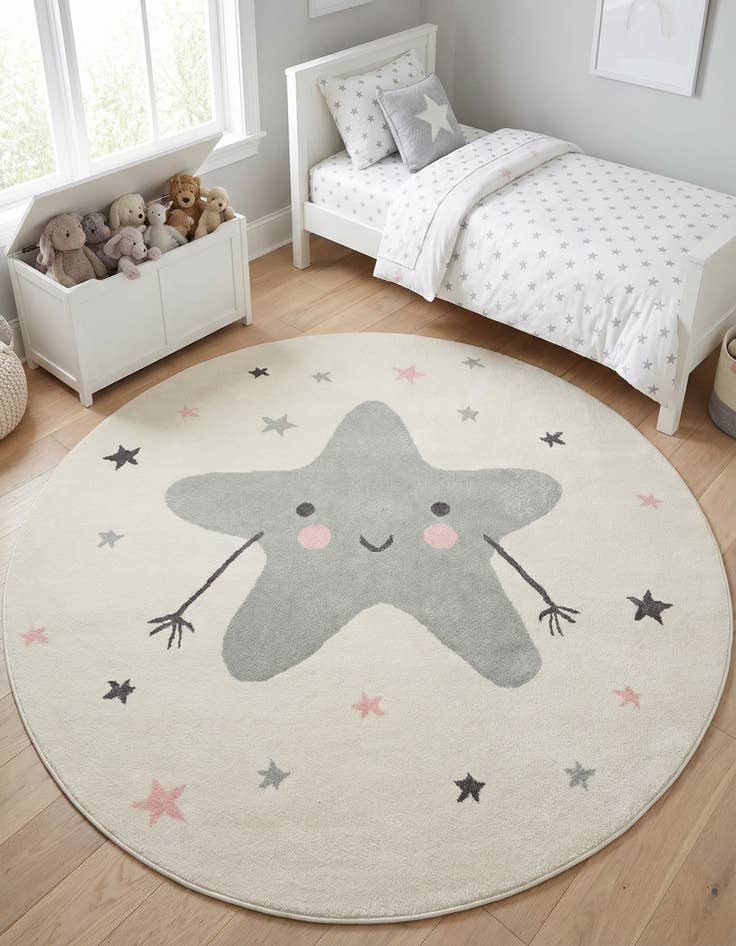 Detail image of 7' 10 x 7' 10 Star Whimsy Kids Round Rug