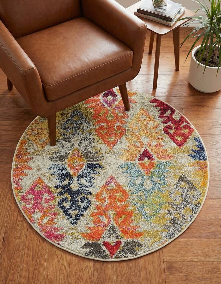 Detail image of 3' 3 x 3' 3  Washable Santa Fe Round Rug