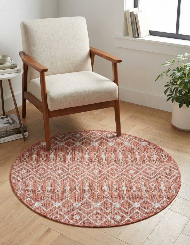 Detail image of 3' x 3' Easy-Clean Trellis Indoor / Outdoor Round Rug