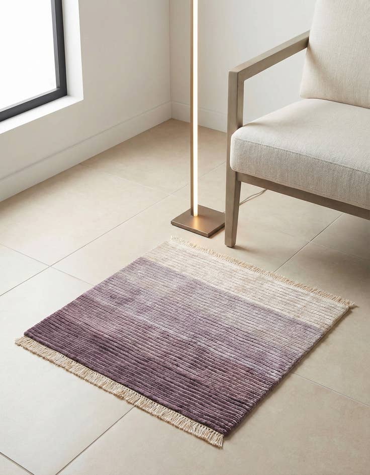 Detail image of 2' 6 x 2' 7 Hand Knotted Darya Wool Square Rug