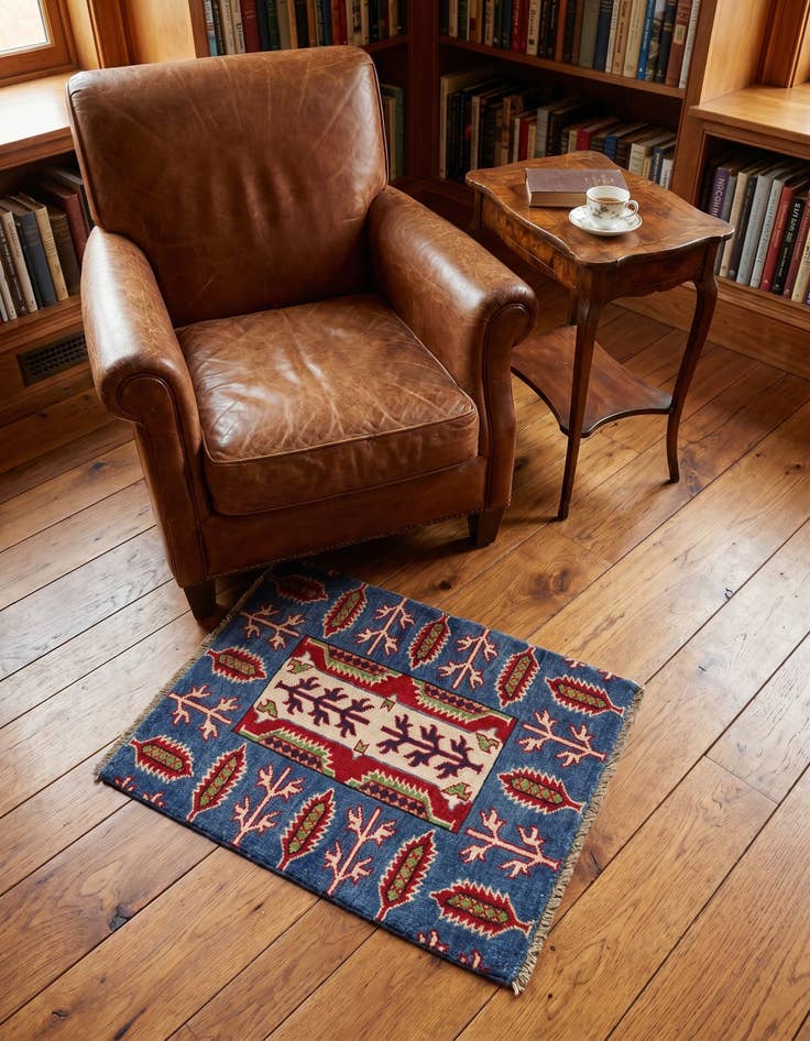 Detail image of 2' x 3' Hand Knotted Kazak Rug