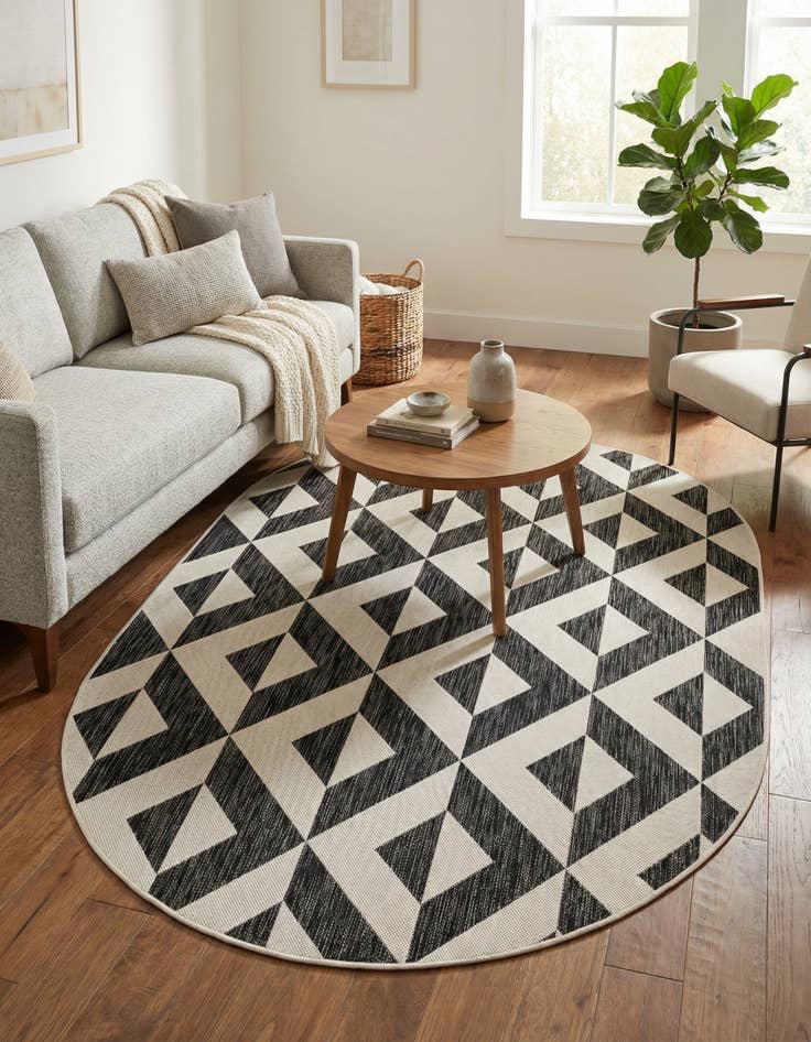 Detail image of 5' 3 x 8' Washable Jill Zarin Napa Indoor / Outdoor Oval Rug