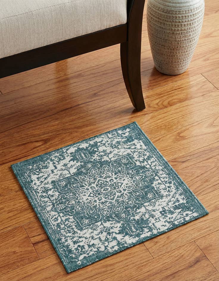 Detail image of 1' 4 x 1' 4 Washable Jill Zarin Dubai Indoor / Outdoor Sample Rug