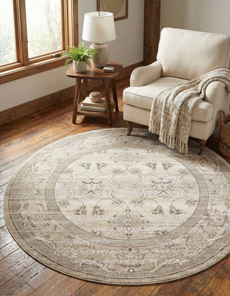 Detail image of 7' 10 x 7' 10 Miranda Round Rug