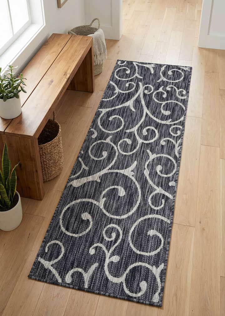 2' x 6' Easy-Clean Botanical Indoor / Outdoor Runner Rug