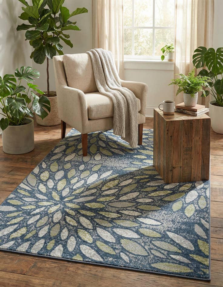 Detail image of 4' x 6' Charleston Rug