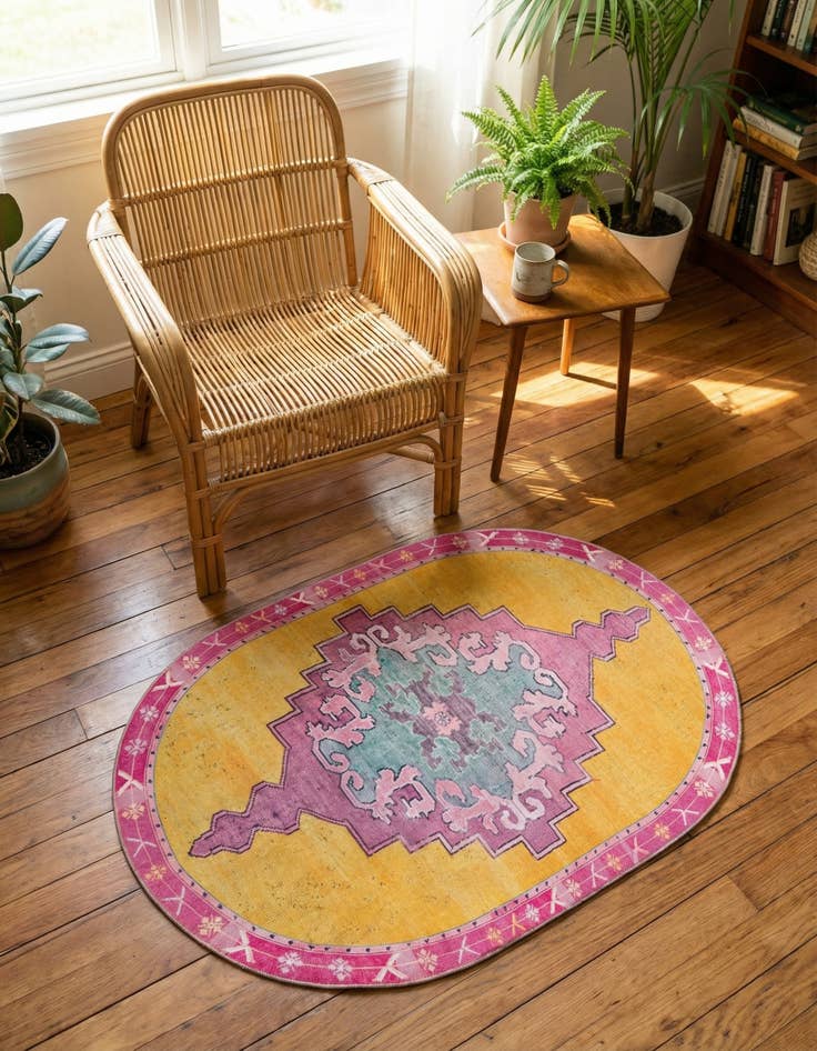 Detail image of 2' x 3' Washable Timeless Oval Rug