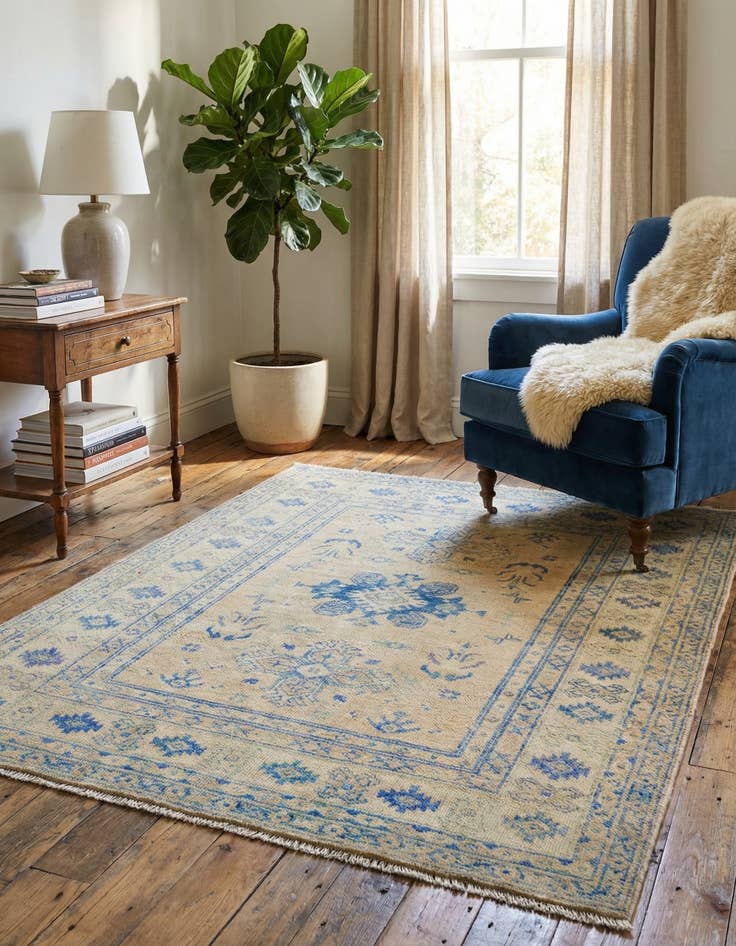 Detail image of 3' 6 x 4' 3 Hand Knotted Oushak Wool Rug