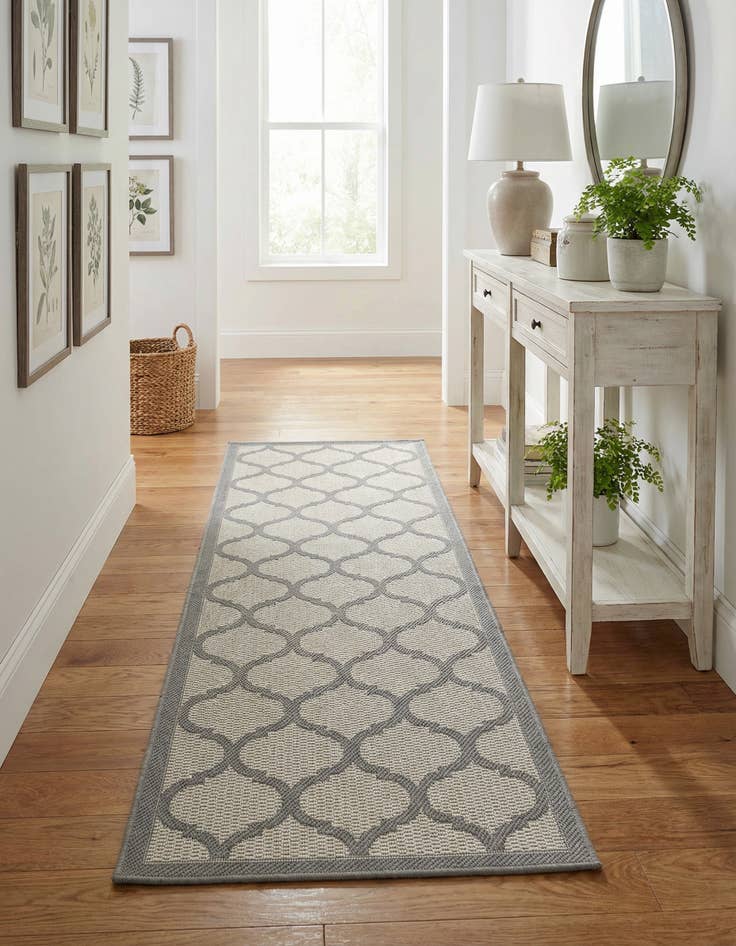 Detail image of 2' 2 x 6'  Washable Trellis Indoor / Outdoor Runner Rug