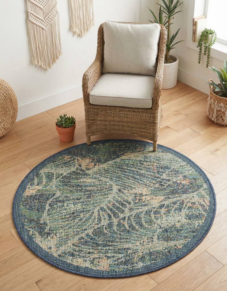 Detail image of 3' 3 x 3' 3 Washable Baja Indoor / Outdoor Round Rug