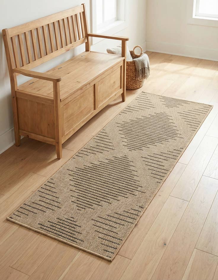 Detail image of 2' x 5' 3 Dunes Runner Rug