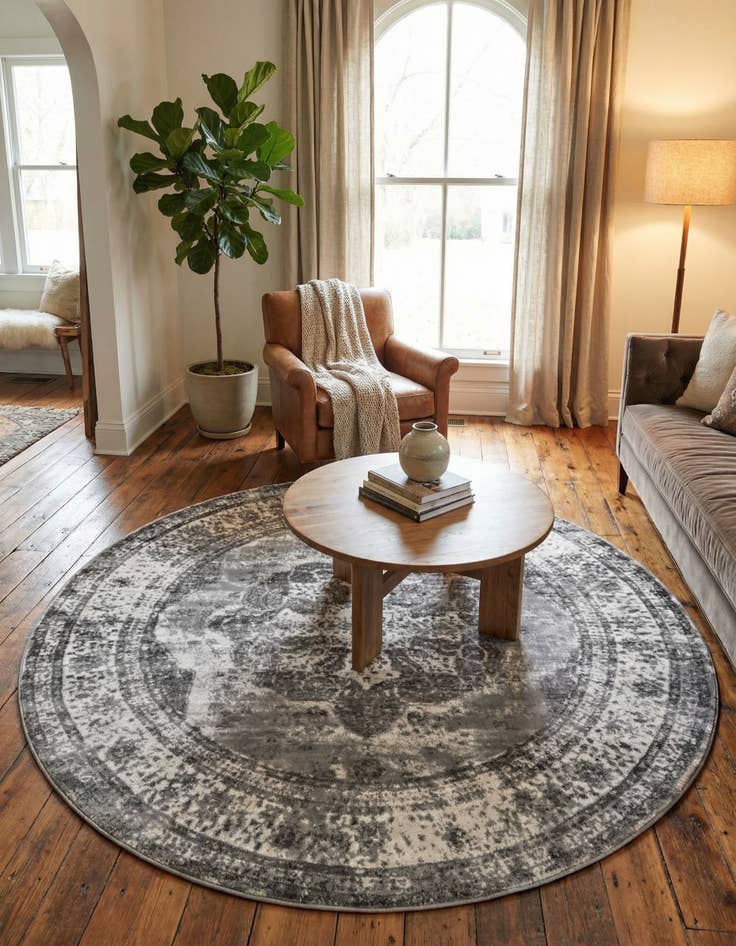 Detail image of 7' 10 x 7' 10 Monte Carlo Round Rug