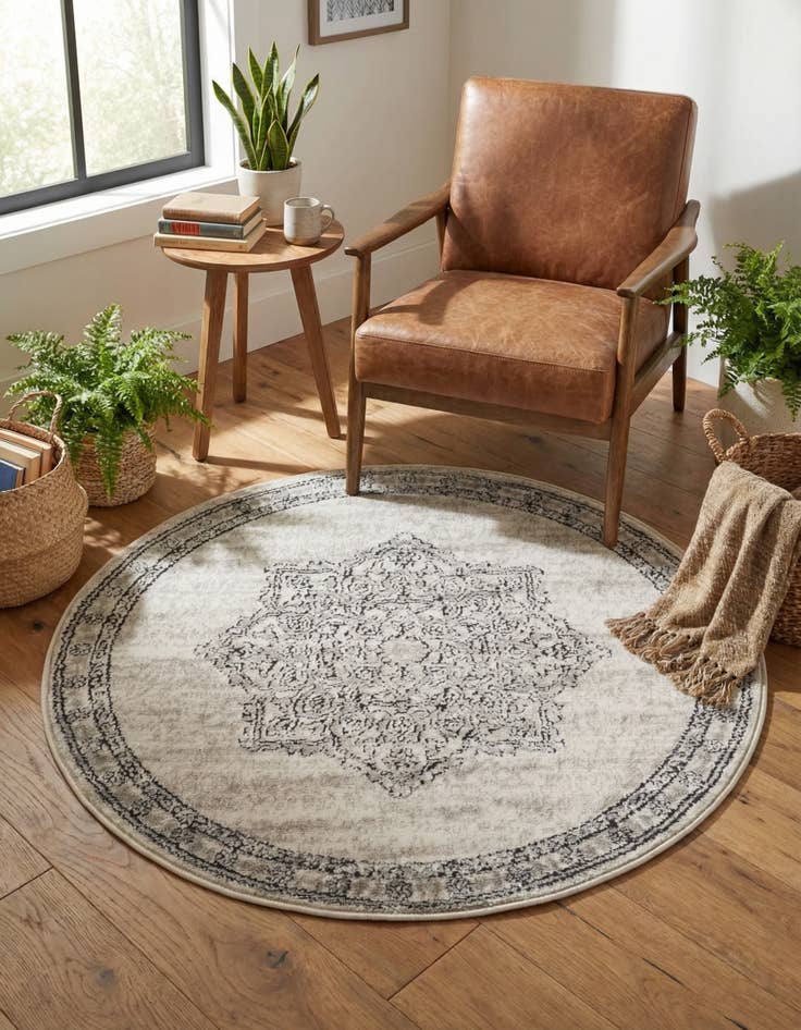 Detail image of 3' 3 x 3' 3 Nyla Round Rug