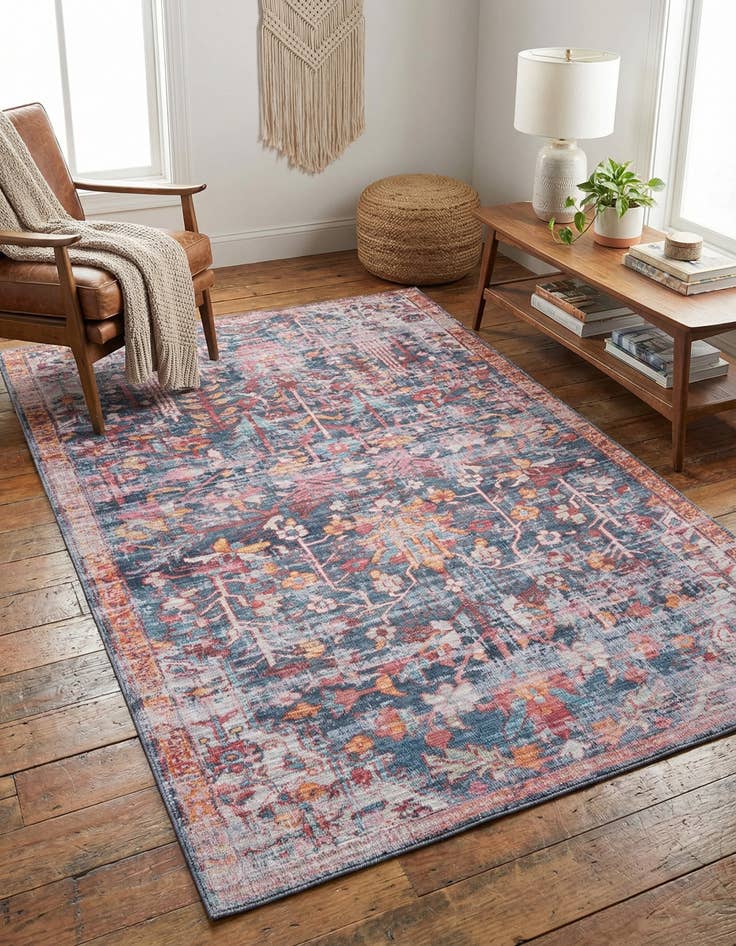 Detail image of 6' x 9' Washable Maahru Rug