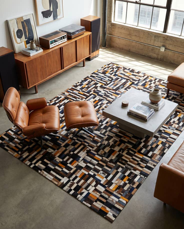 Detail image of 5' 1 x 8' Cowhide - Patchwork Rug