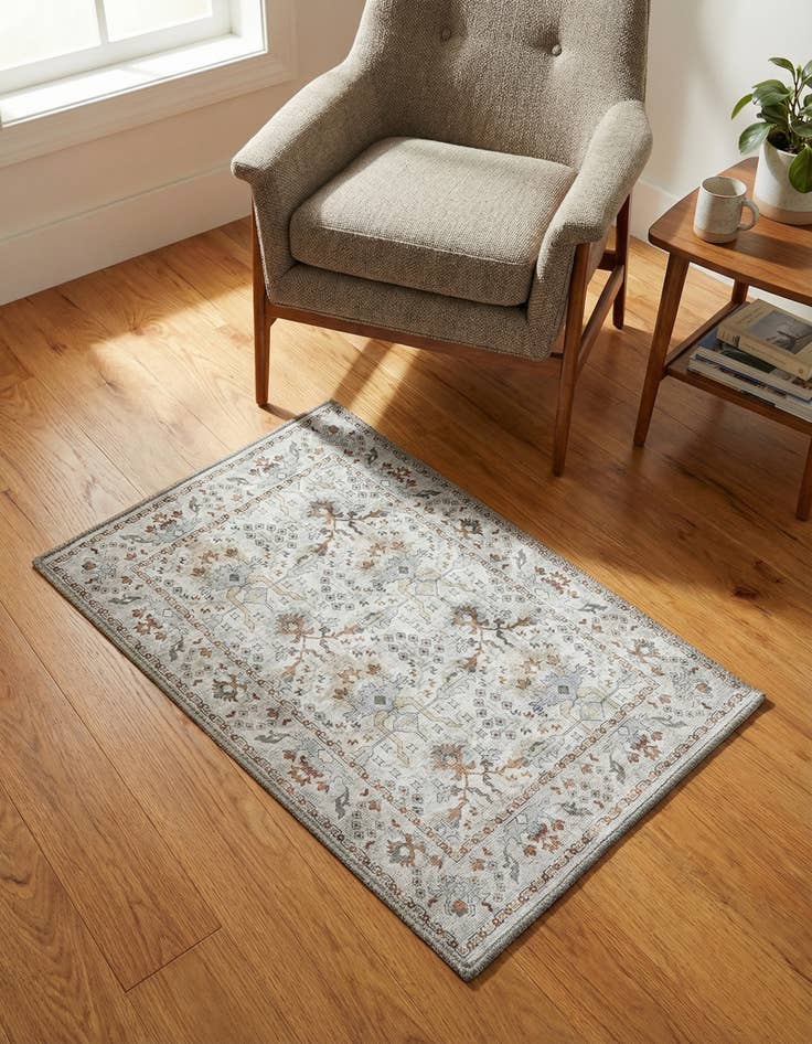 Detail image of 2' x 3' 1 Timeless Rug